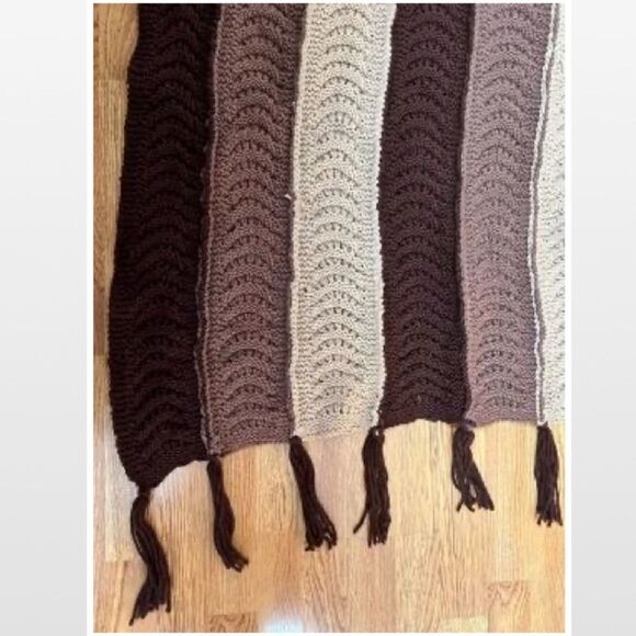 Vintage Hand Crochet Striped Home Blanket - Picture 15 of 15